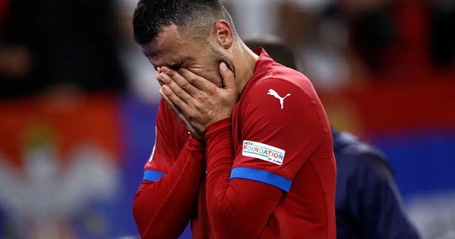 UEFA undersøger påstande om, at serbiske fans udsatte engelske spillere for racistiske overgreb under Euro 2024-kampen